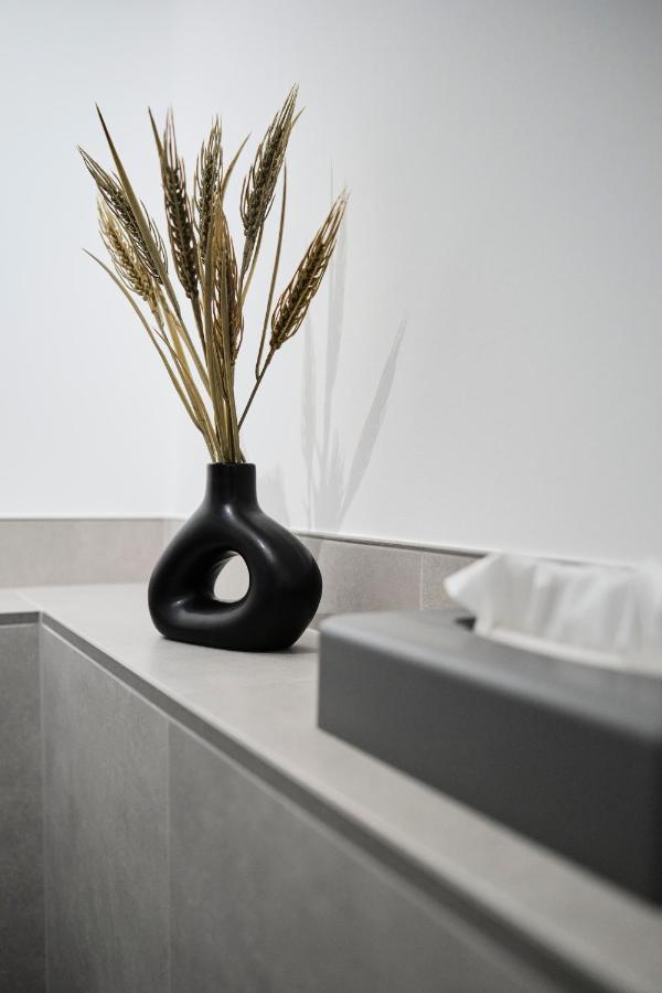 Park Avenue - Design Apartment Friesenstrasse - 4 Pers - Wlan - Netflix - 65 Zoll Tv Köln Eksteriør bilde